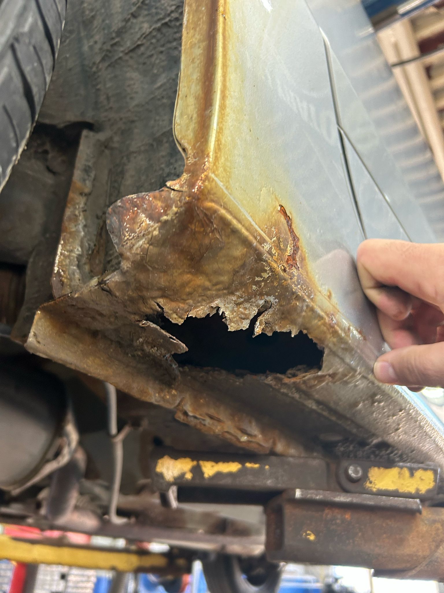Underbody repair London Ontario body welding and rust repair