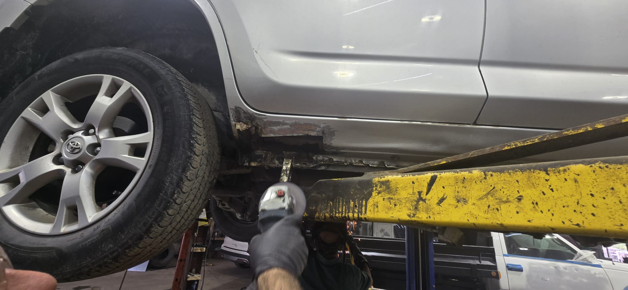 Rocker panel repair and rust repair near St. Thomas Ontario